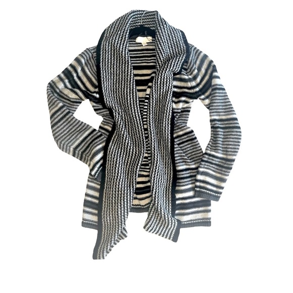 Open Front Cardigan Sweater - Picture 2 of 10